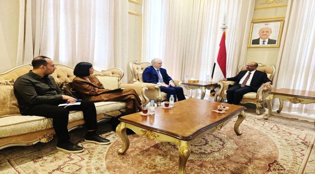 وزير النفط يبحث مع السفير الألماني تعزيز التعاون الثنائي في مجالات الطاقة ...