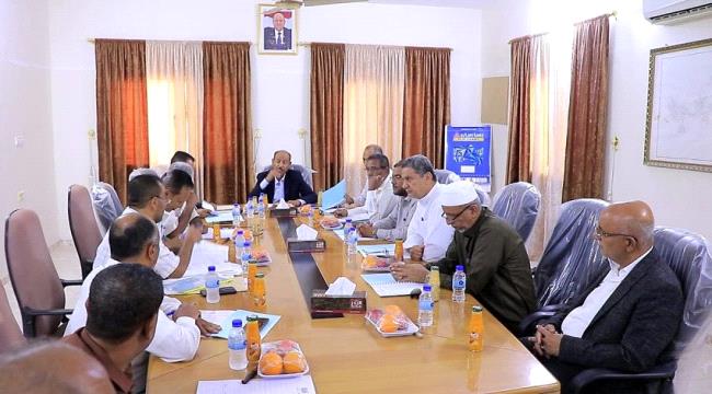 مجلس إدارة مياه حضرموت يناقش استئناف مشروع الصرف الصحي لسيئون وتريم ...