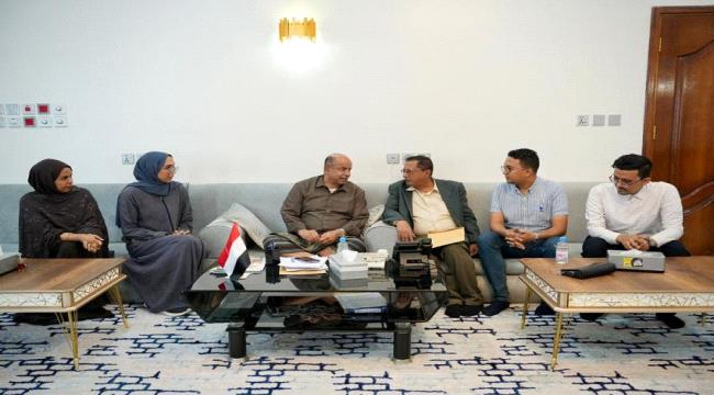 محافظ حضرموت يطّلع على أنشطة الشباب والتحضيرات للقمة الثقافية بالمكلا ...