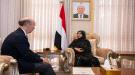 الزوبة وسفير إسبانيا يبحثان العلاقات الثنائية وتصعيد الحوثي بالساحل الغربي...
